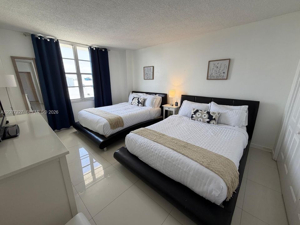 For Rent: $4,000 (2 beds, 2 baths, 1250 Square Feet)