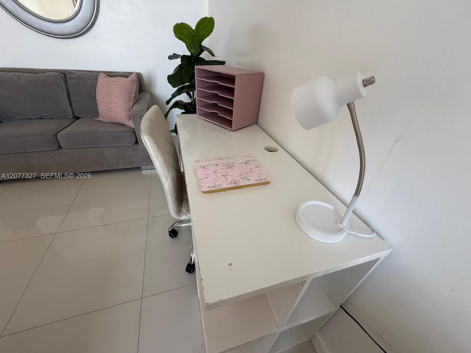 For Rent: $4,000 (2 beds, 2 baths, 1250 Square Feet)