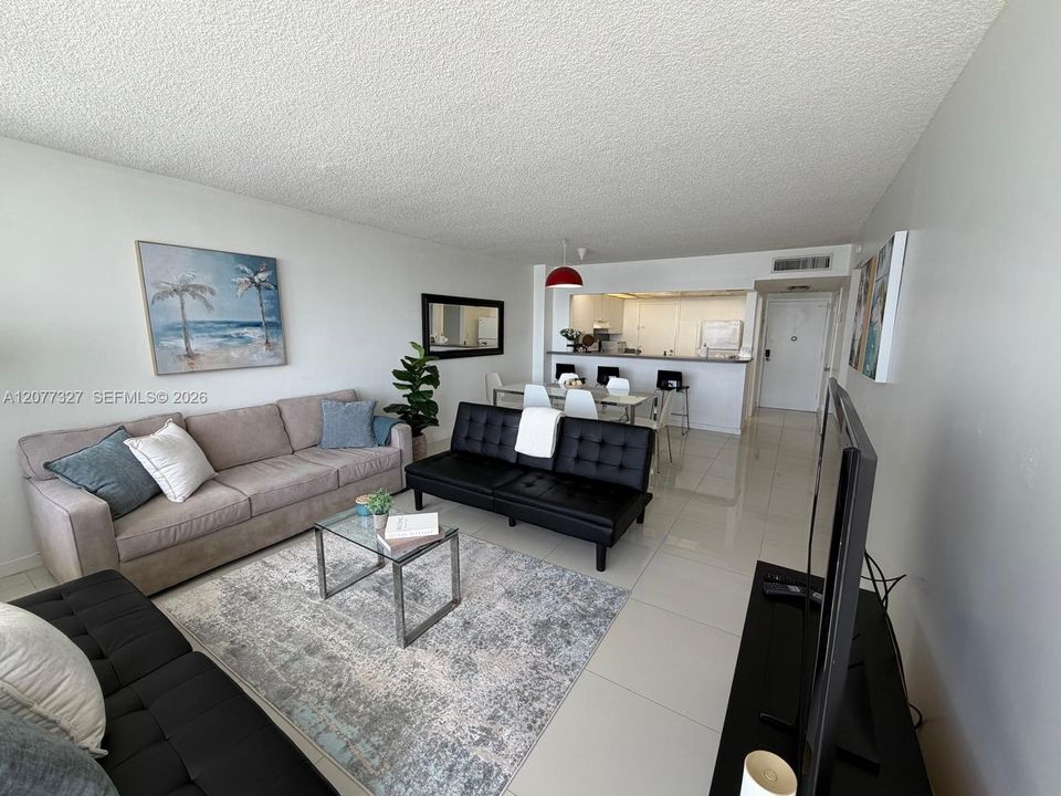 For Rent: $4,000 (2 beds, 2 baths, 1250 Square Feet)