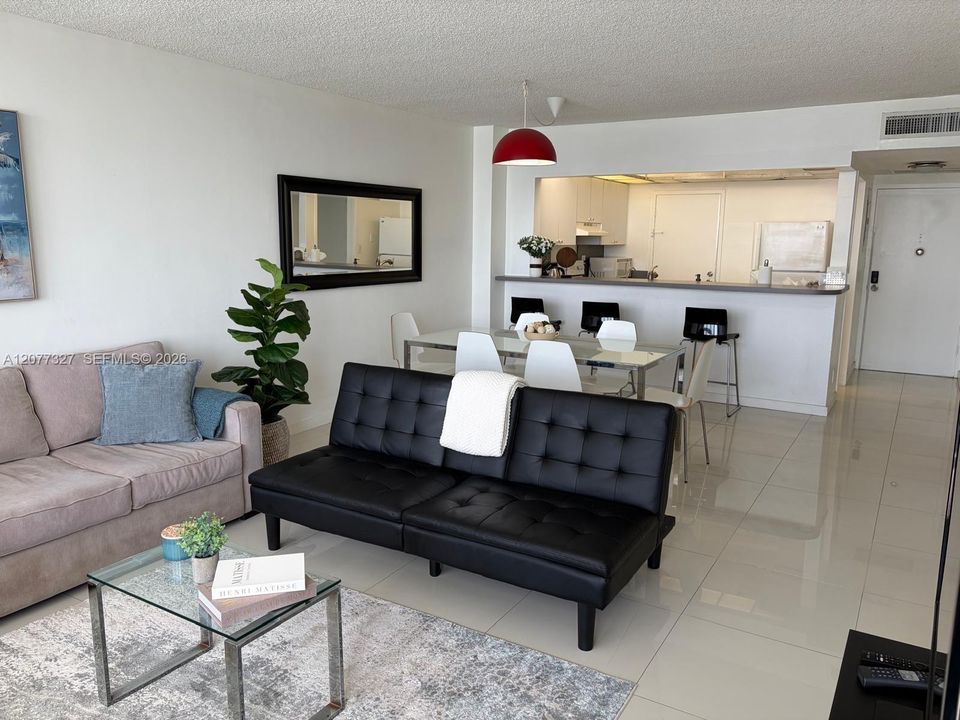 For Rent: $4,000 (2 beds, 2 baths, 1250 Square Feet)