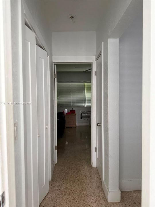 В аренду: $2,100 (1 спален, 1 ванн, 1000 Квадратных фут)
