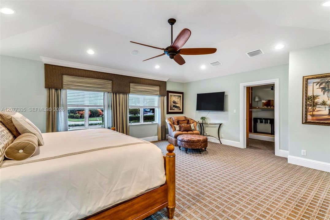For Sale: $5,980,000 (4 beds, 3 baths, 5962 Square Feet)