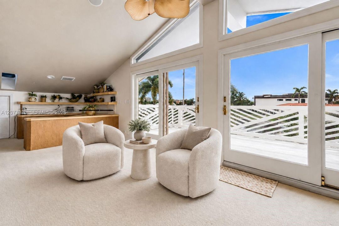 For Sale: $5,980,000 (4 beds, 3 baths, 5962 Square Feet)