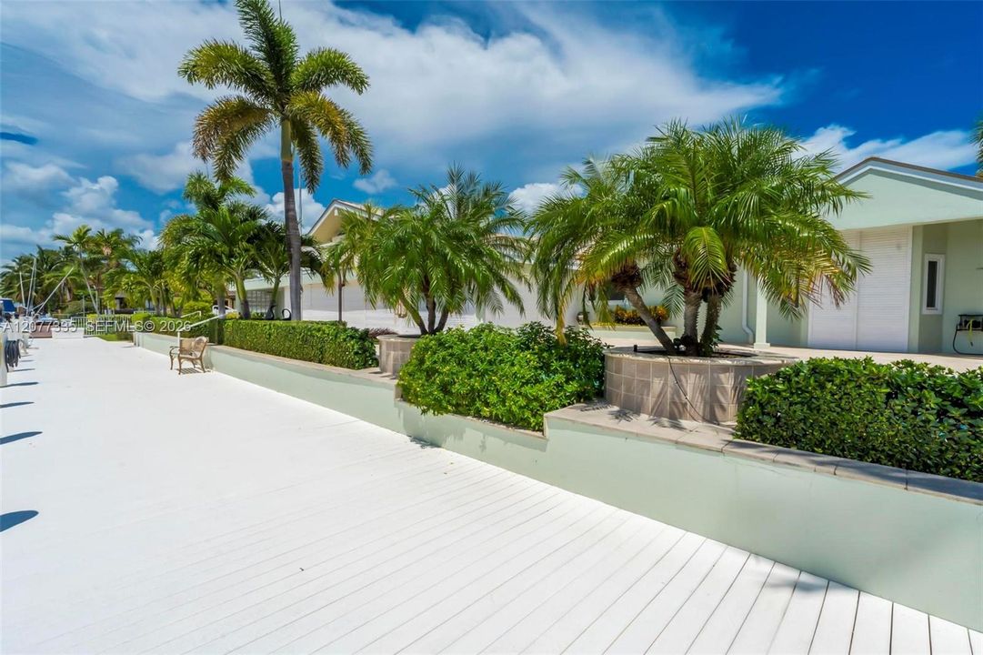 : $6,200,000 (4 beds, 3 baths, 4937 Square Feet)