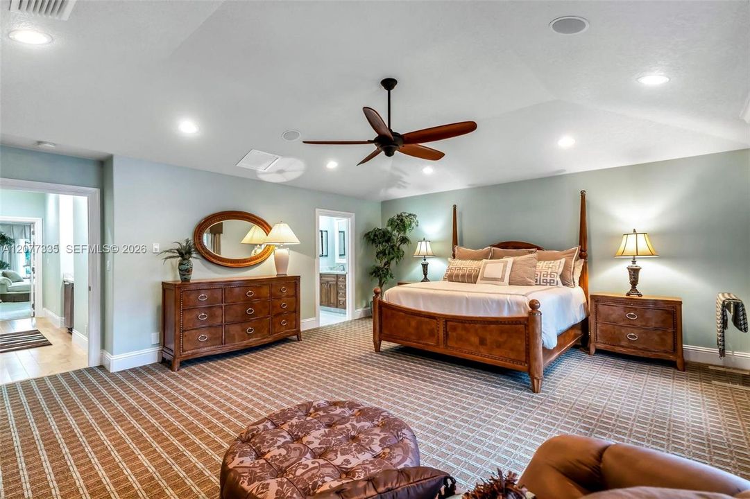 For Sale: $5,980,000 (4 beds, 3 baths, 5962 Square Feet)