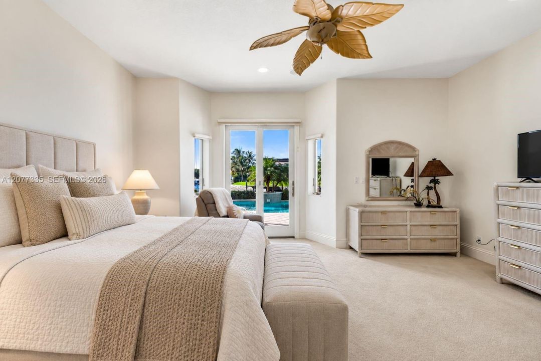 For Sale: $5,980,000 (4 beds, 3 baths, 5962 Square Feet)