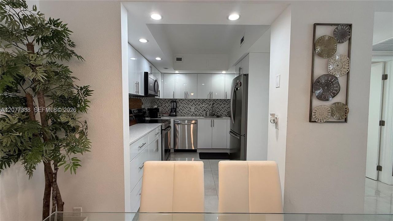 For Rent: $3,750 (2 beds, 2 baths, 1190 Square Feet)
