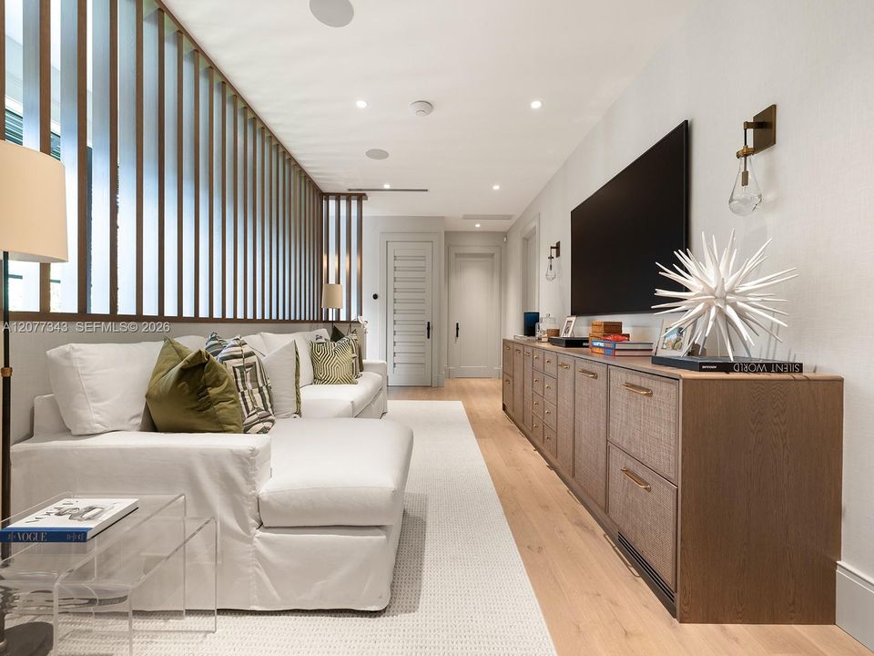 For Sale: $13,750,000 (6 beds, 7 baths, 7958 Square Feet)