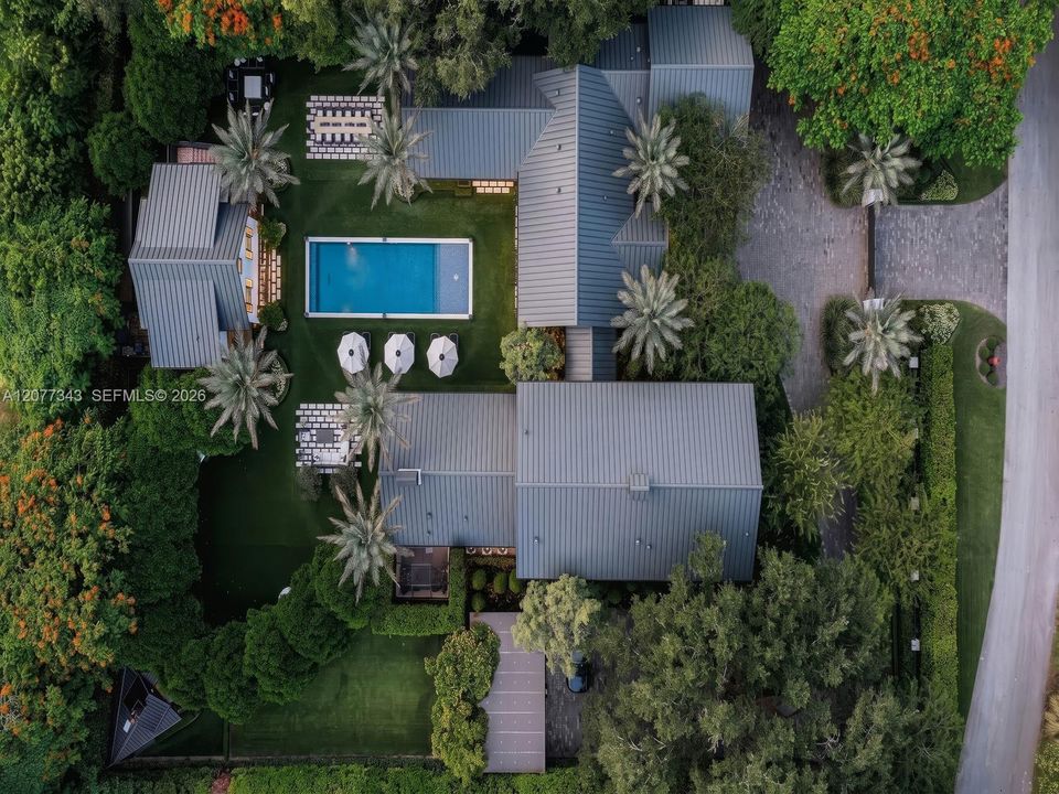For Sale: $13,750,000 (6 beds, 7 baths, 7958 Square Feet)