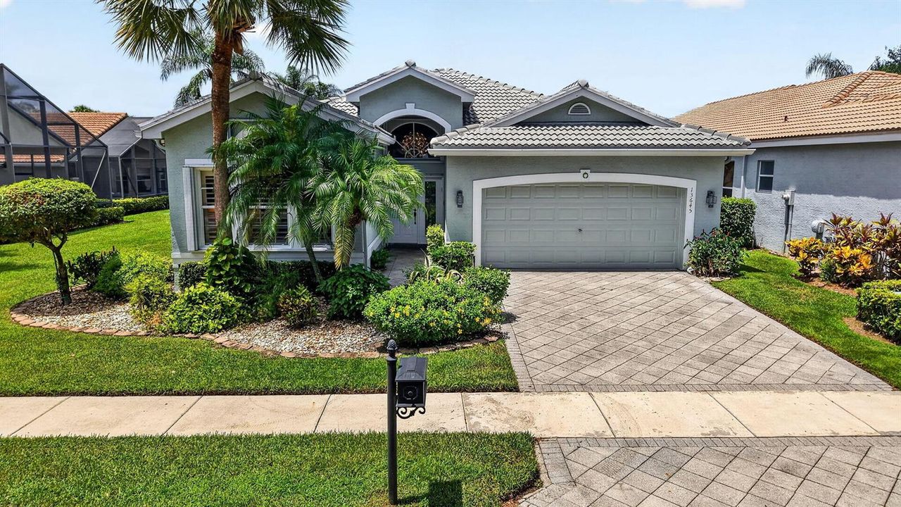 FRONT OF HOME