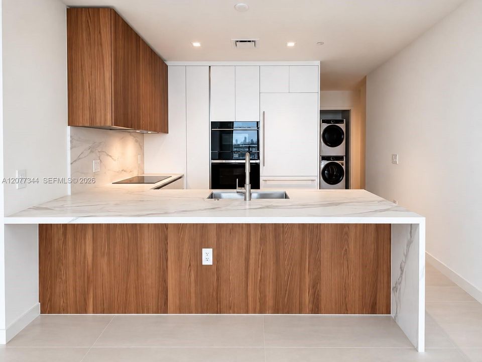 Recientemente alquilado: $6,350 (1 camas, 2 baños, 1216 Pies cuadrados)