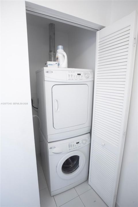 WASHER/DRYER