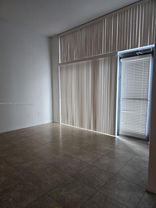 For Sale: $370,000 (3 beds, 2 baths, 1500 Square Feet)