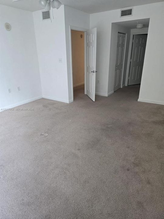 For Sale: $370,000 (3 beds, 2 baths, 1500 Square Feet)