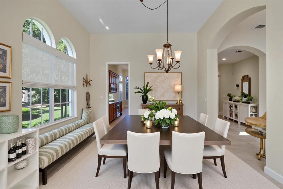 Dining Room w/ Virtual Staging