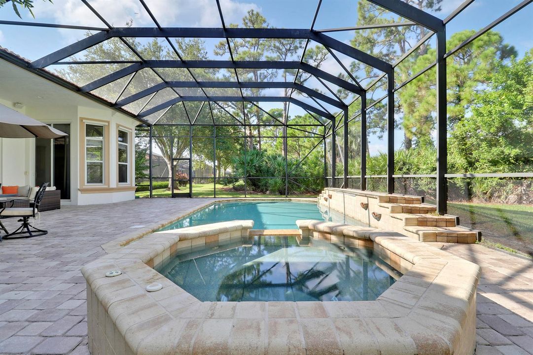 Screened Pool/Patio