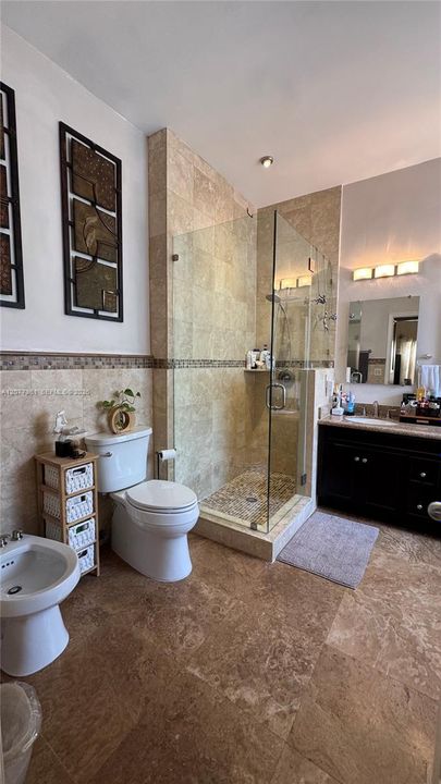 For Sale: $720,000 (3 beds, 2 baths, 2005 Square Feet)