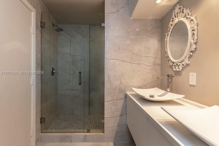 Mirrors are now modern
