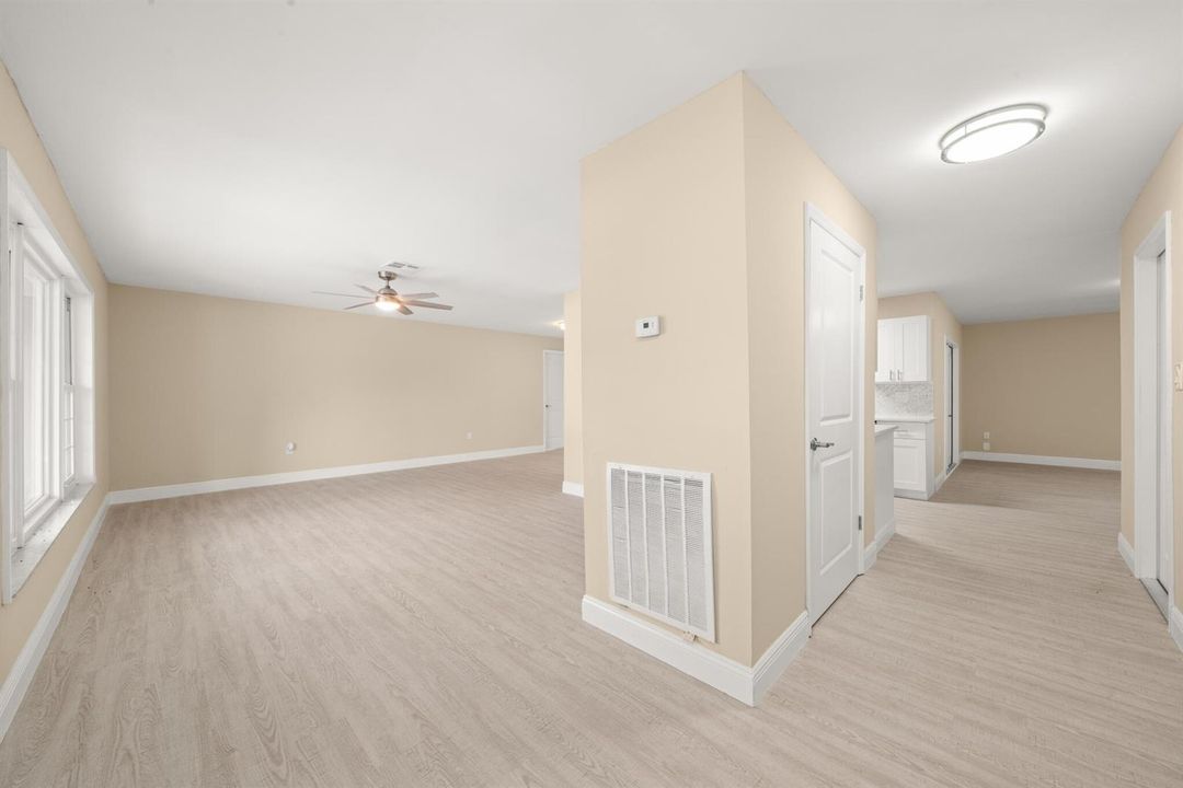 interior - living room 4