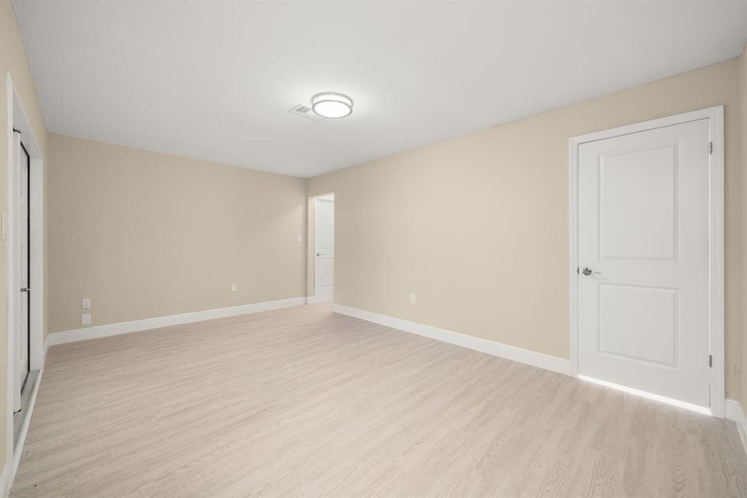 interior - family room 1