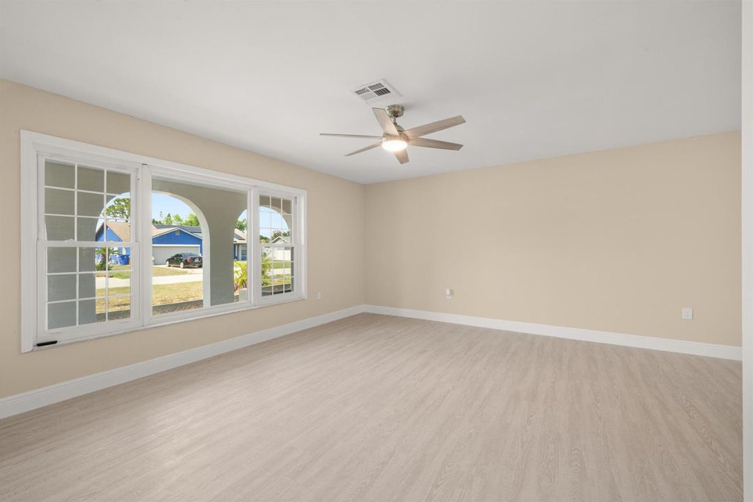 interior - living room 5