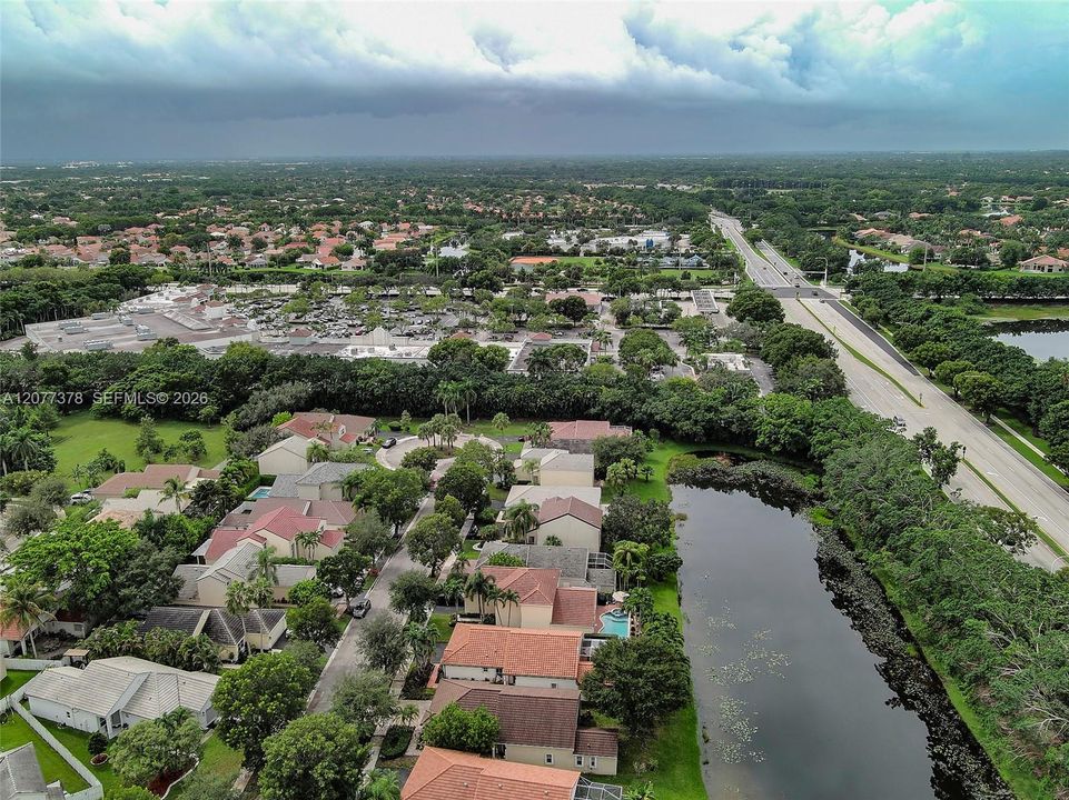 En Venta: $630,000 (3 camas, 2 baños, 1532 Pies cuadrados)