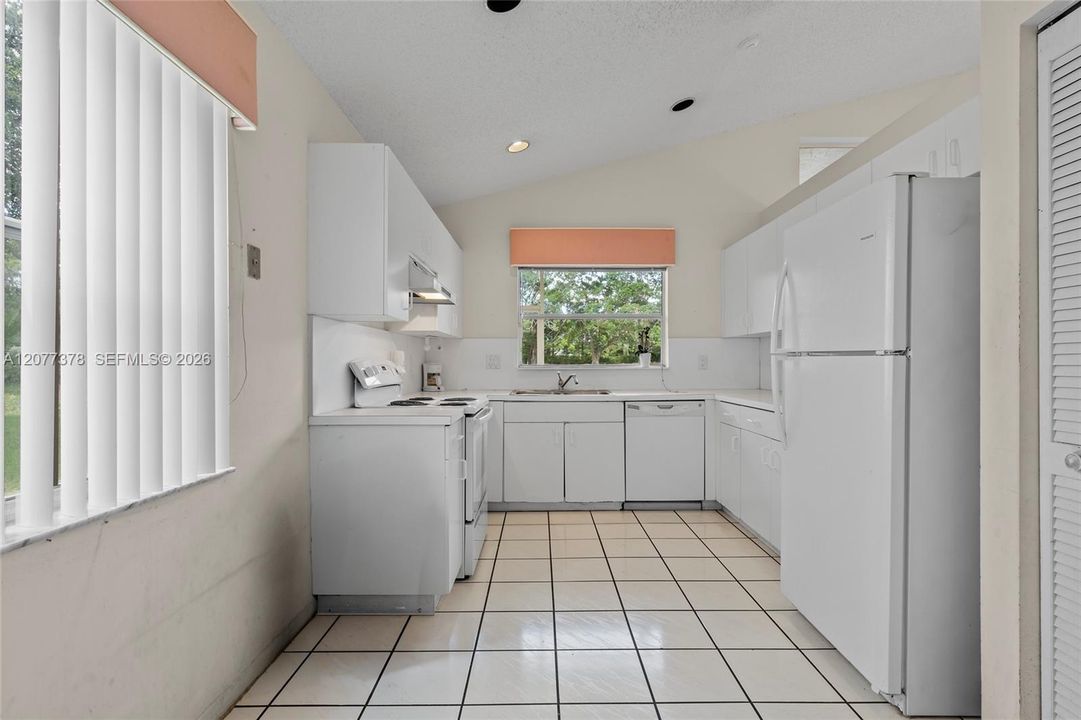 En Venta: $630,000 (3 camas, 2 baños, 1532 Pies cuadrados)