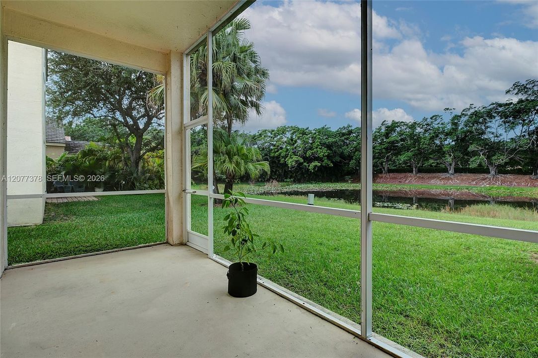 En Venta: $630,000 (3 camas, 2 baños, 1532 Pies cuadrados)