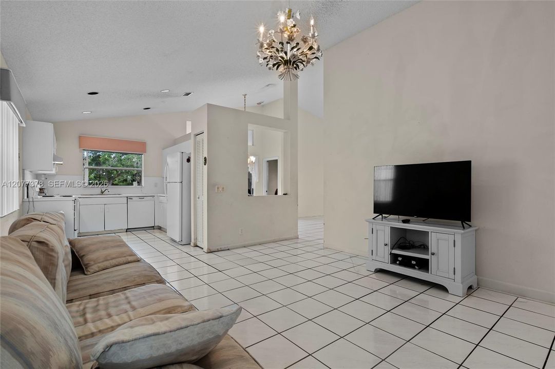 En Venta: $630,000 (3 camas, 2 baños, 1532 Pies cuadrados)