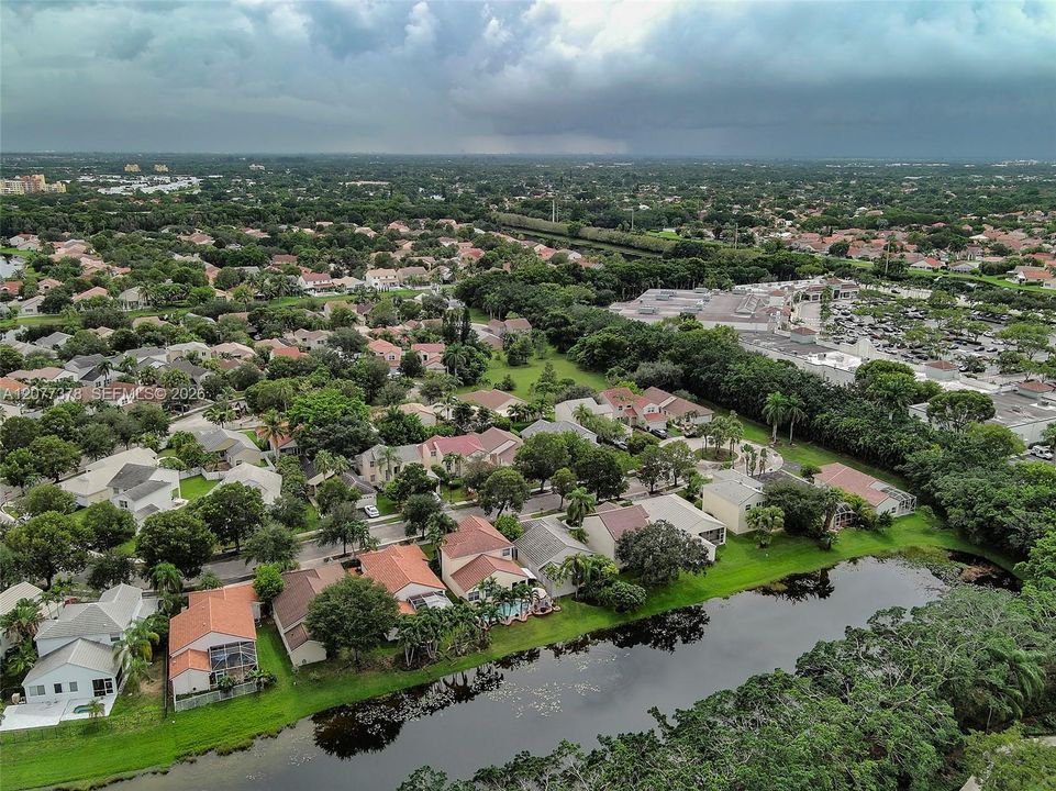 En Venta: $630,000 (3 camas, 2 baños, 1532 Pies cuadrados)