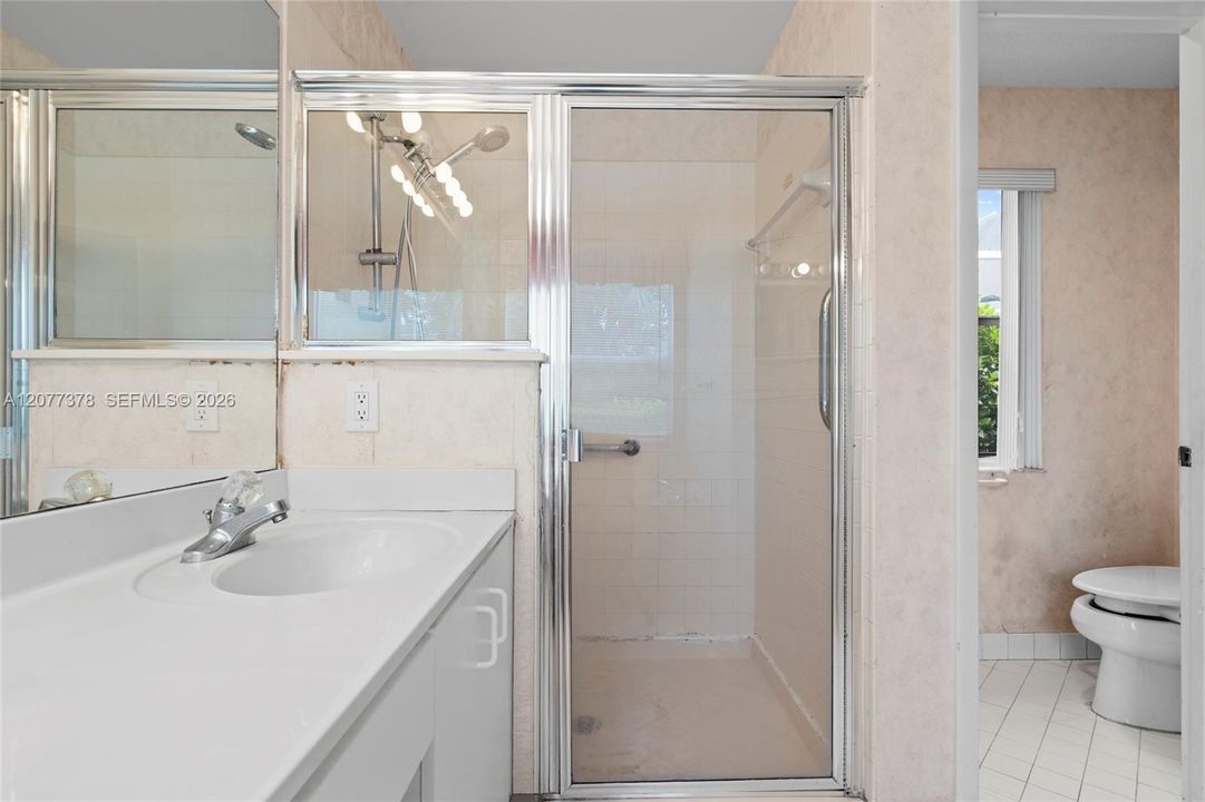 En Venta: $630,000 (3 camas, 2 baños, 1532 Pies cuadrados)