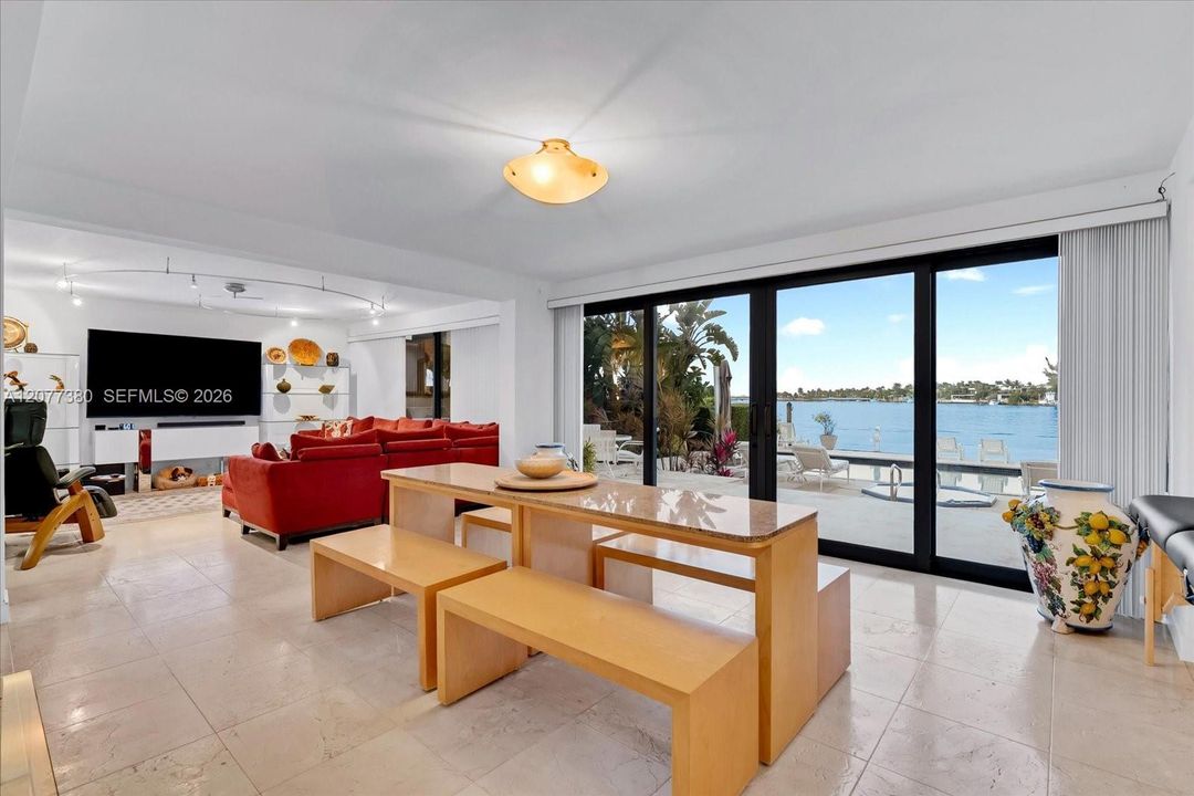 For Rent: $47,000 (5 beds, 5 baths, 4100 Square Feet)