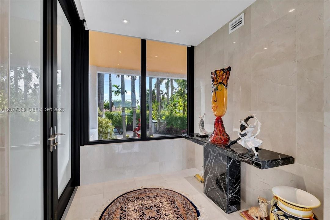 For Rent: $47,000 (5 beds, 5 baths, 4100 Square Feet)