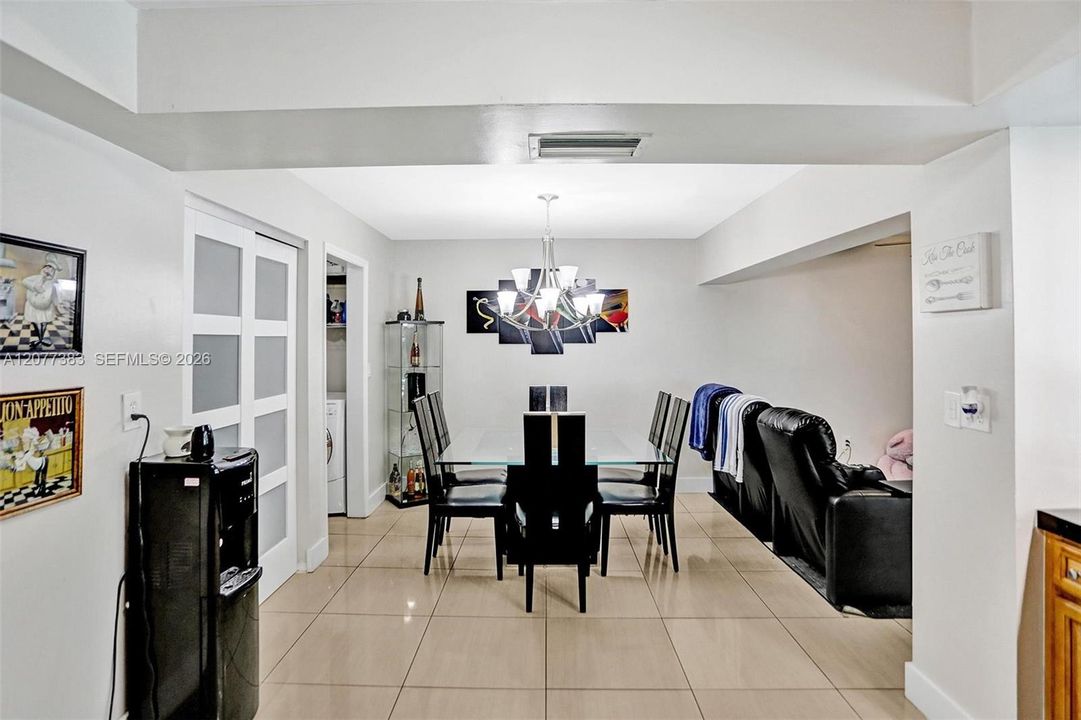 For Sale: $625,000 (5 beds, 2 baths, 2203 Square Feet)
