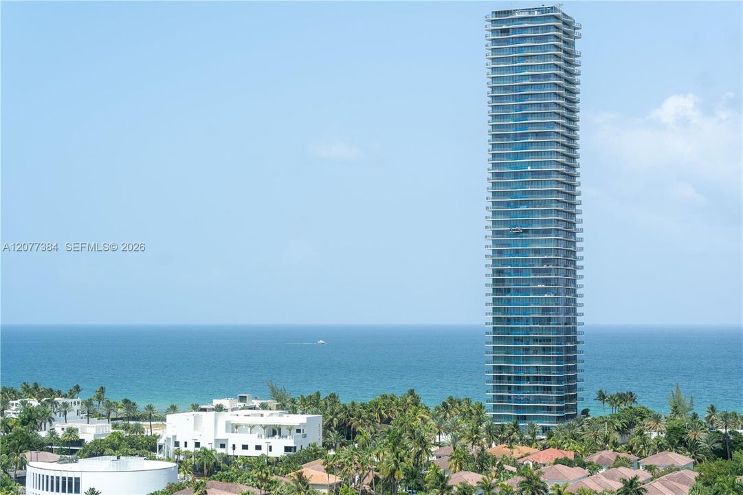 For Rent: $3,000 (1 beds, 1 baths, 1000 Square Feet)