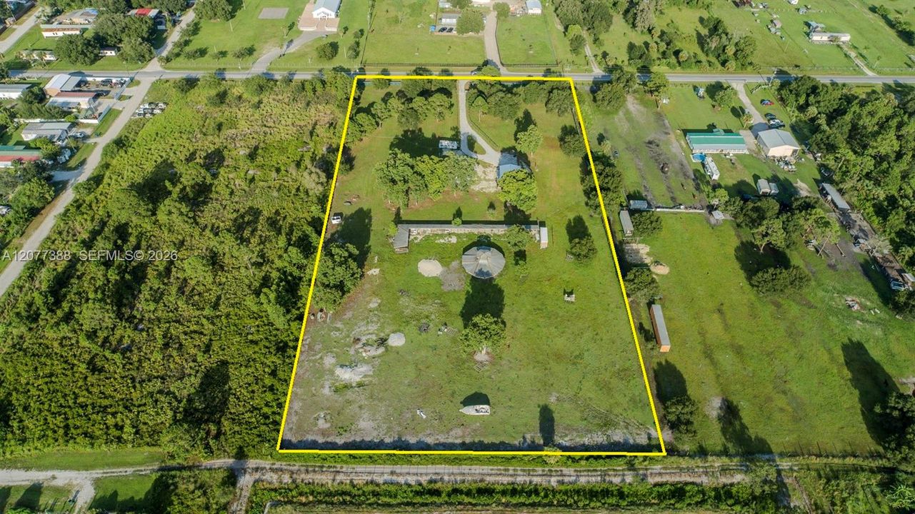 Vendido Recientemente: $369,000 (3 camas, 1 baños, 0 Pies cuadrados)