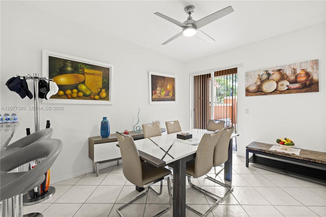 For Sale: $346,100 (3 beds, 2 baths, 1391 Square Feet)