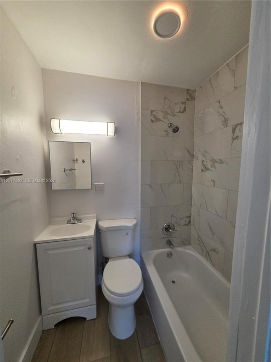 For Rent: $2,800 (3 beds, 2 baths, 3165 Square Feet)