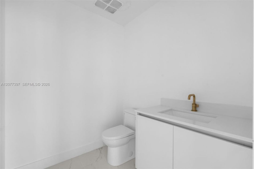 For Rent: $14,000 (4 beds, 5 baths, 2582 Square Feet)