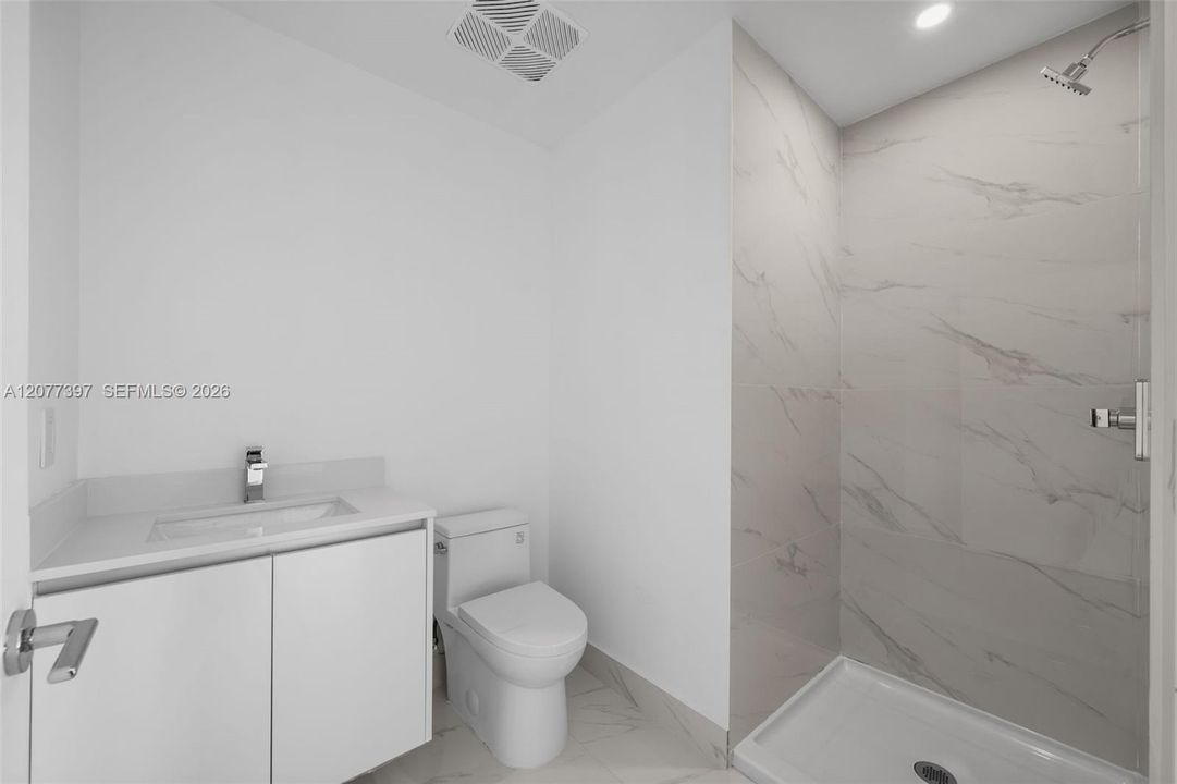 For Rent: $14,000 (4 beds, 5 baths, 2582 Square Feet)