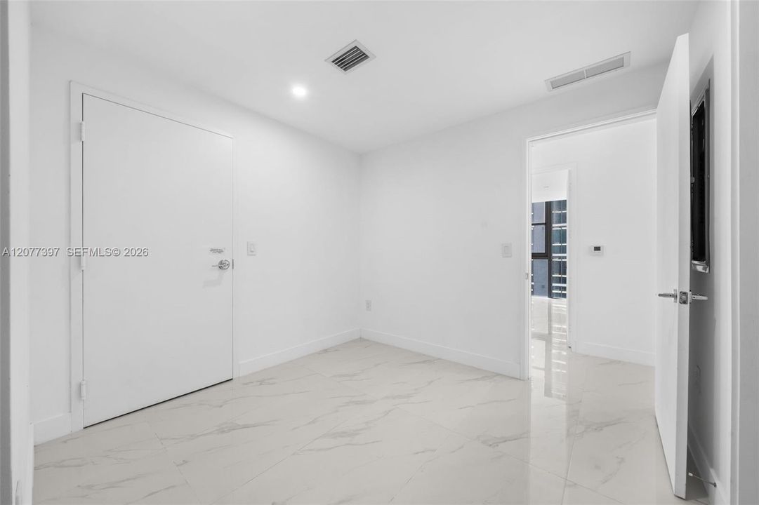For Rent: $14,000 (4 beds, 5 baths, 2582 Square Feet)