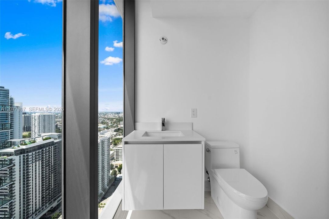 For Rent: $14,000 (4 beds, 5 baths, 2582 Square Feet)