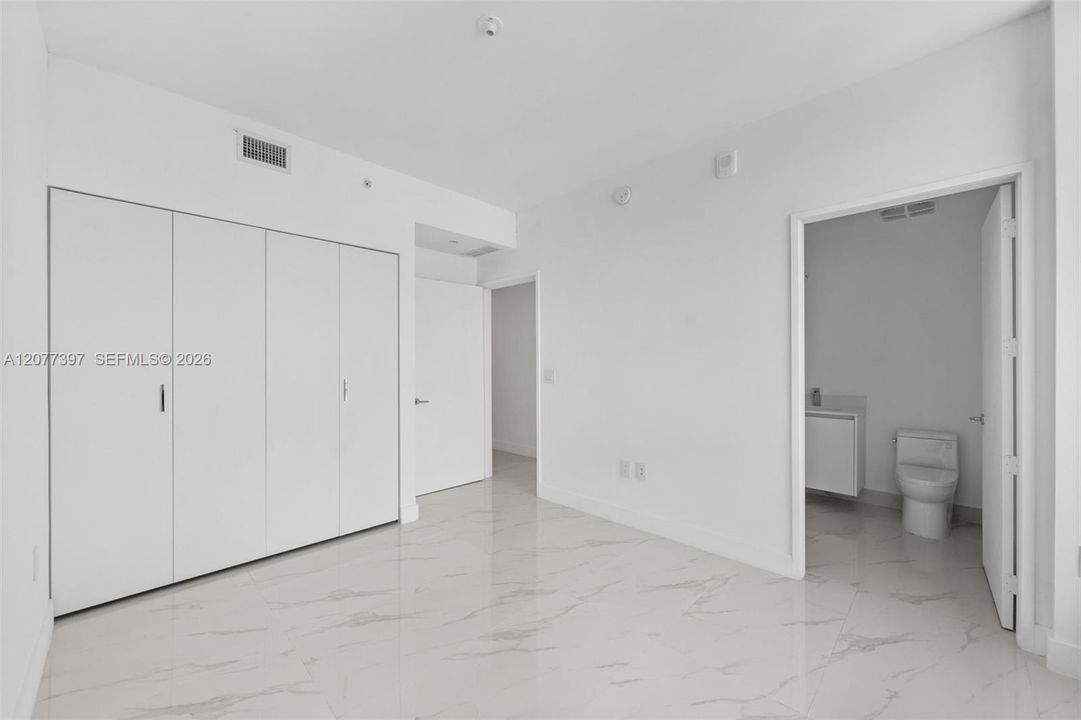 For Rent: $14,000 (4 beds, 5 baths, 2582 Square Feet)