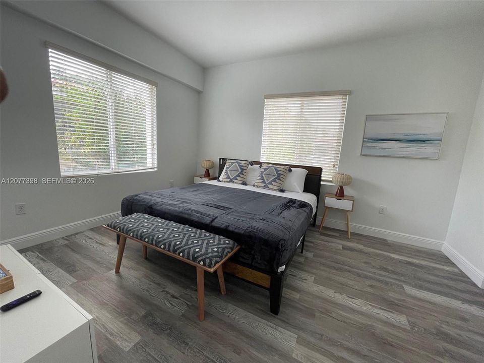 For Rent: $2,500 (2 beds, 1 baths, 750 Square Feet)