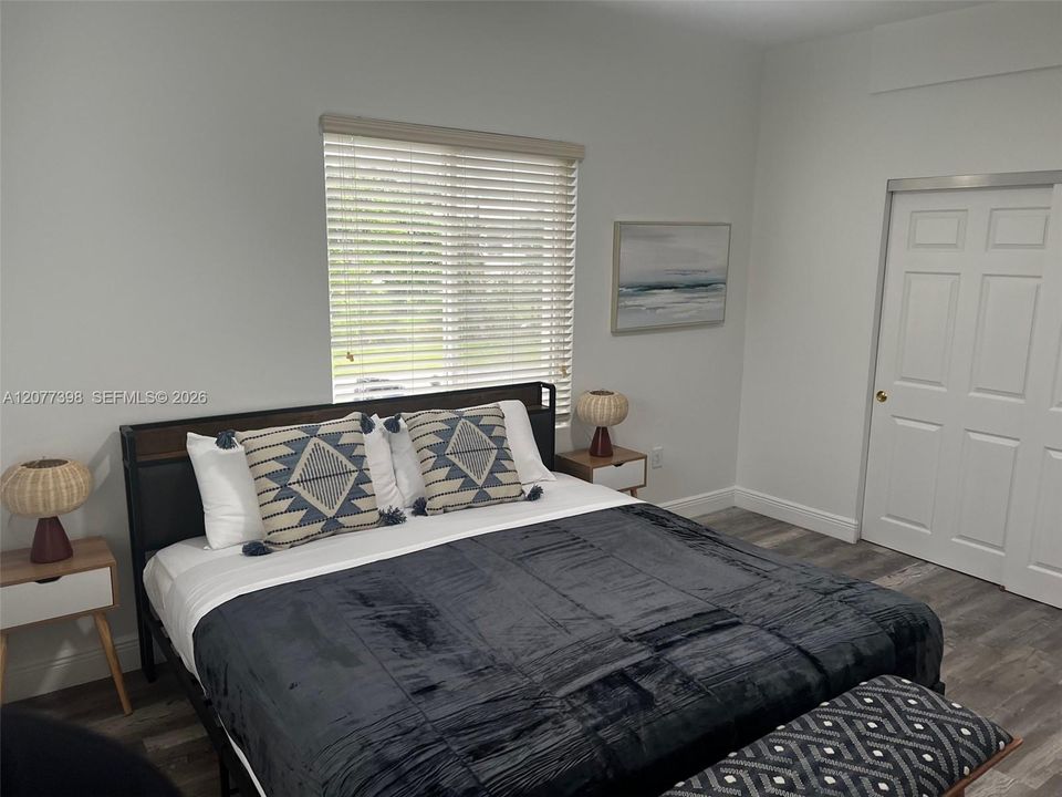 For Rent: $2,500 (2 beds, 1 baths, 750 Square Feet)