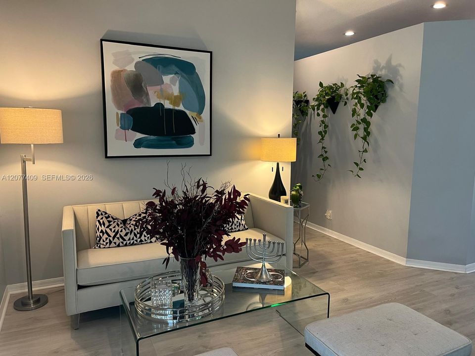 For Rent: $4,300 (3 beds, 2 baths, 1628 Square Feet)