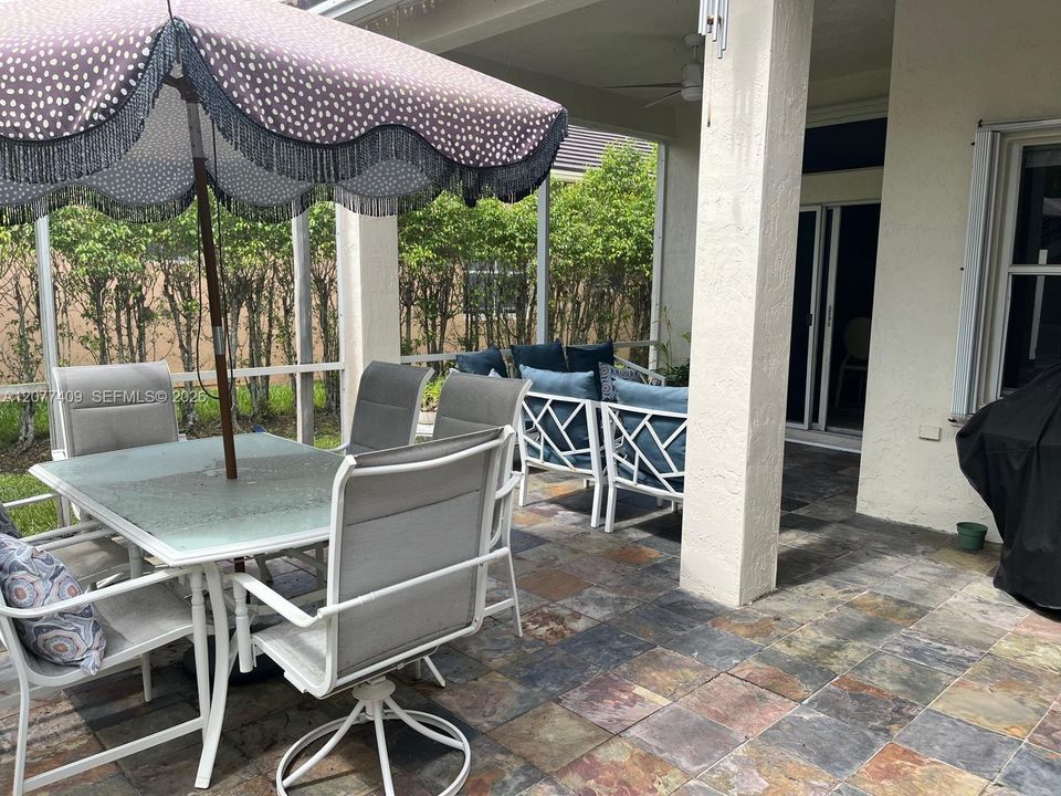 For Rent: $4,300 (3 beds, 2 baths, 1628 Square Feet)