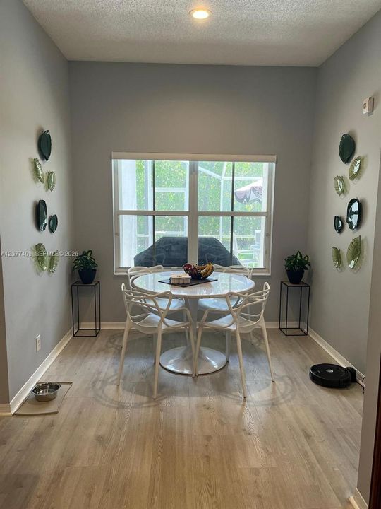 For Rent: $4,300 (3 beds, 2 baths, 1628 Square Feet)