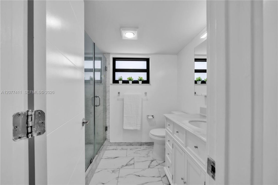 En Venta: $530,000 (2 camas, 2 baños, 1240 Pies cuadrados)