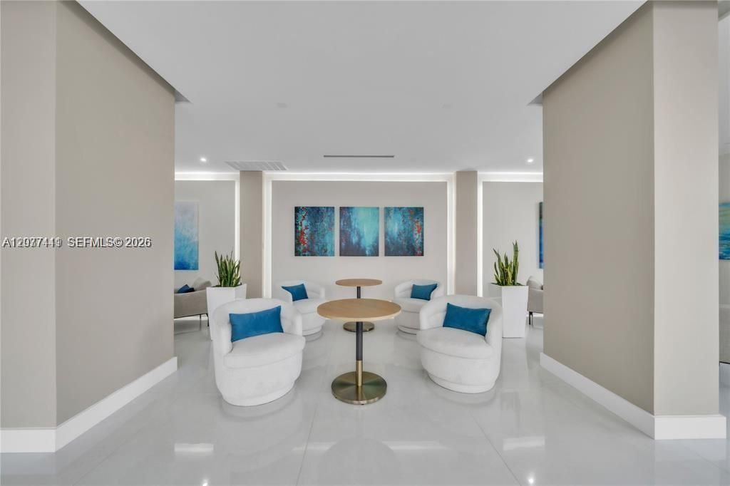 En Venta: $530,000 (2 camas, 2 baños, 1240 Pies cuadrados)